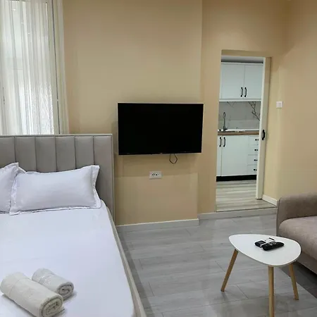 Lejlighed Modern Near The Center Of Korce